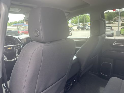Used 2023 Chevrolet Silverado 1500 LT AWD/4WD image 27