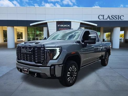 Used 2024 GMC Sierra 2500 Denali Ultimate w/ Max Trailering Package AWD/4WD image 3