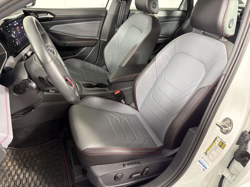 Used 2026 Volkswagen Jetta GLI Autobahn FWD image 5