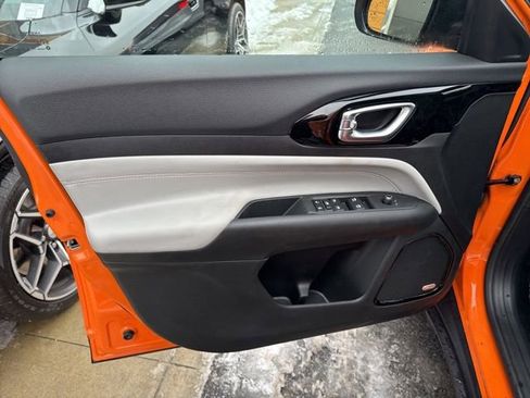 New 2026 Jeep Compass Limited w/ Sun, Sound & Navigation Group image 10