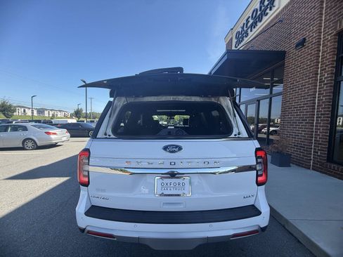 Used 2022 Ford Expedition Max Limited AWD/4WD image 40