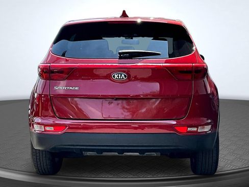 Used 2018 Kia Sportage LX AWD/4WD image 4