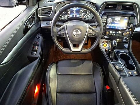 Used 2023 Nissan Maxima SV w/ Floor Mat Group image 11