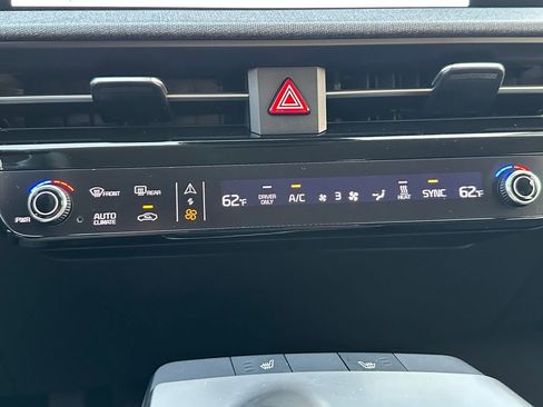 Used 2023 Kia EV6 Light image 28