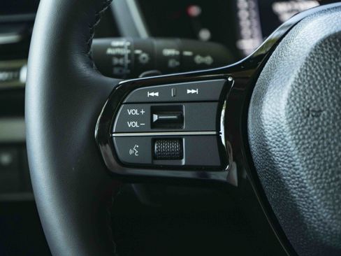 Used 2026 Honda Pilot Elite image 21