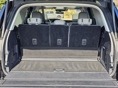 Used 2025 Ford Expedition Active image 12