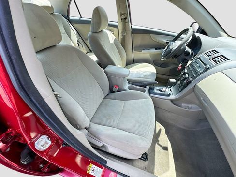 Used 2010 Toyota Corolla LE FWD image 25