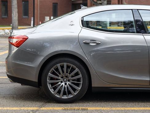 Used 2017 Maserati Ghibli S Q4 AWD/4WD image 10