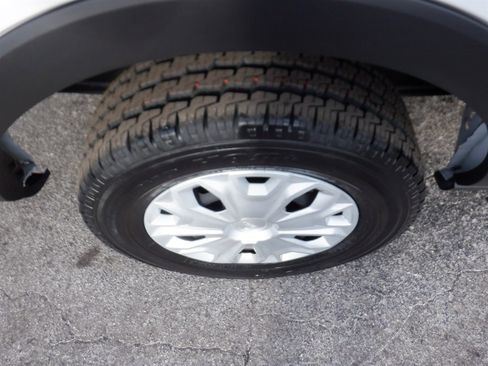 Used 2023 Ford Transit 350 XLT image 9