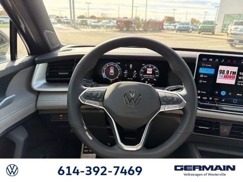 New 2026 Volkswagen Tiguan SE R-Line image 19