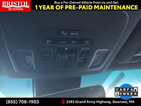 Used 2021 Toyota Avalon Limited image 29