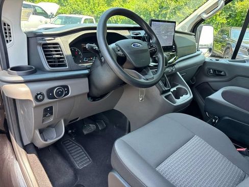 Used 2025 Ford Transit 350 XLT RWD image 11