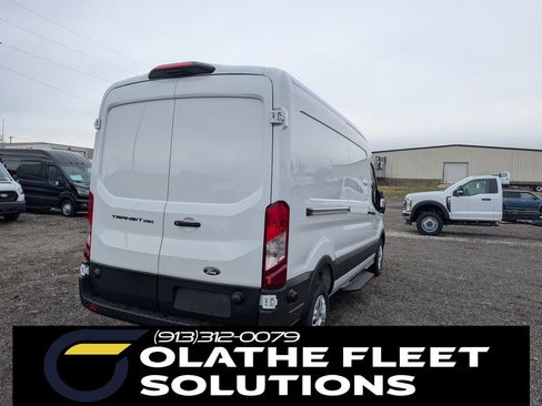 New 2026 Ford Transit 250 148 Medium Roof RWD image 7