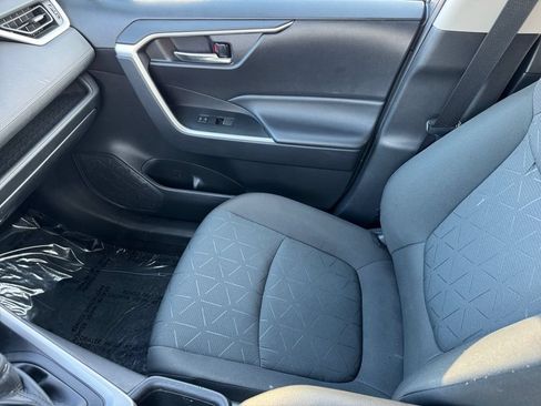 Certified 2023 Toyota RAV4 XLE w/ Convenience Package AWD/4WD image 30