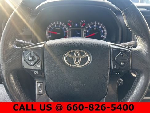 Used 2018 Toyota 4Runner TRD Off-Road image 16