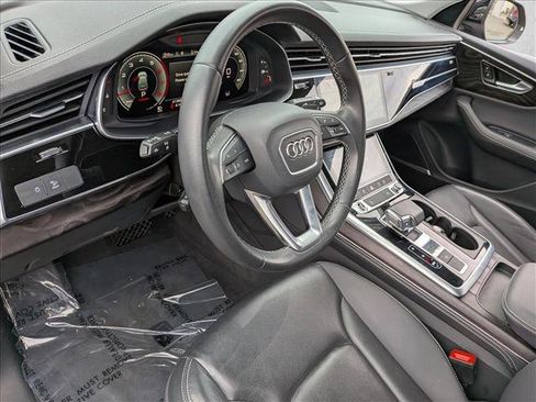 Used 2023 Audi Q8 Premium Plus image 10