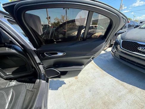 Used 2017 Alfa Romeo Giulia Ti w/ TI 19" Sport Package image 12