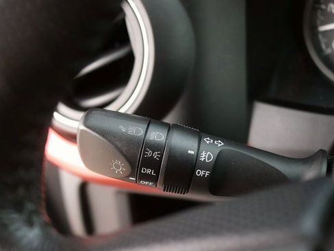 Used 2016 Toyota Tacoma TRD Off-Road image 21