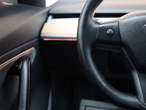Used 2018 Tesla Model 3 Long Range RWD image 31