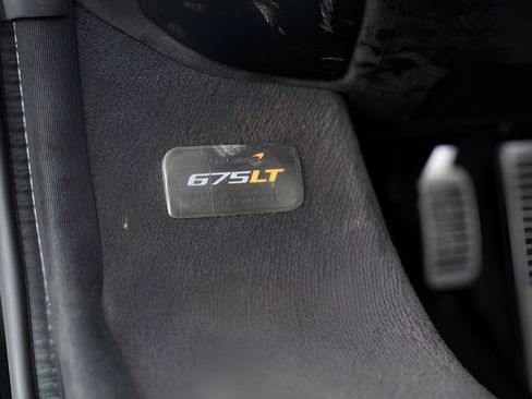 Used 2016 McLaren 675LT Coupe RWD image 41