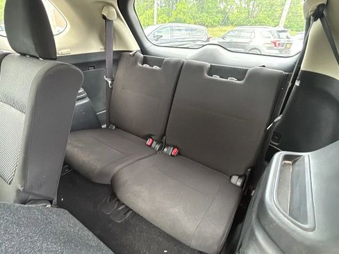 Used 2018 Mitsubishi Outlander ES FWD image 14