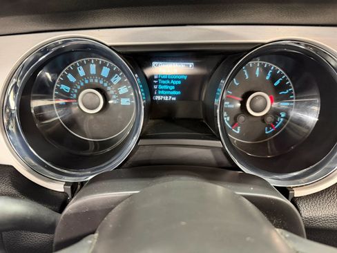 Used 2014 Ford Mustang Premium RWD image 23