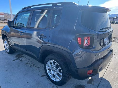 Used 2023 Jeep Renegade Latitude w/ Premium Group image 7