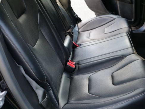 Used 2019 Ford Fusion Titanium AWD/4WD image 25