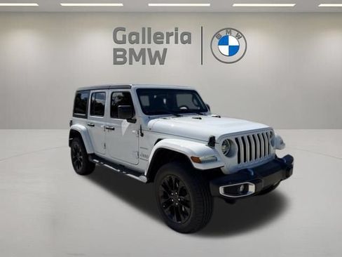 Used 2023 Jeep Wrangler Unlimited Sahara AWD/4WD image 5