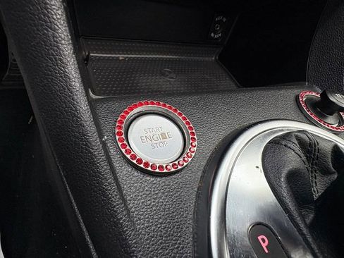 Used 2013 Volkswagen Beetle Turbo image 25