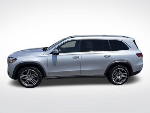 Used 2025 Mercedes-Benz GLS 450 4MATIC image 2