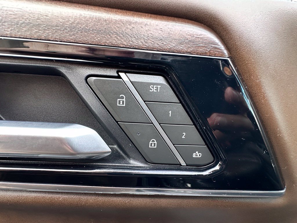 Certified 2025 GMC Yukon Denali Ultimate AWD/4WD image 25