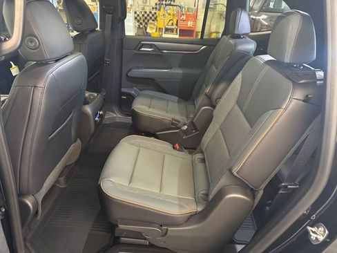New 2026 GMC Acadia AT4 w/ LPO, Floor Liner Package image 22