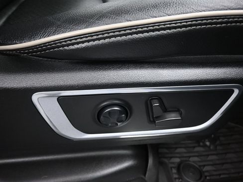 Used 2021 RAM 1500 Laramie AWD/4WD image 48