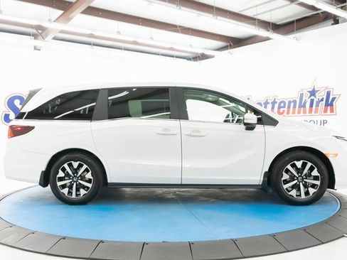 New 2026 Honda Odyssey EX-L image 12