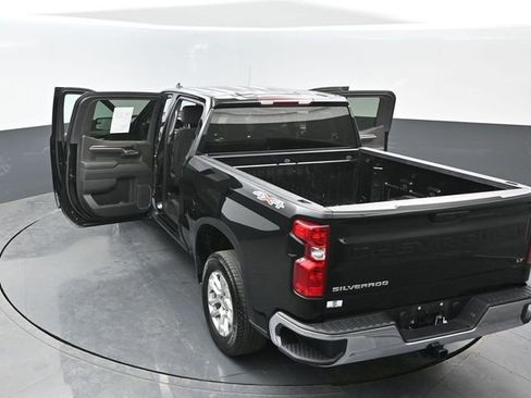 Used 2024 Chevrolet Silverado 1500 LT AWD/4WD image 21
