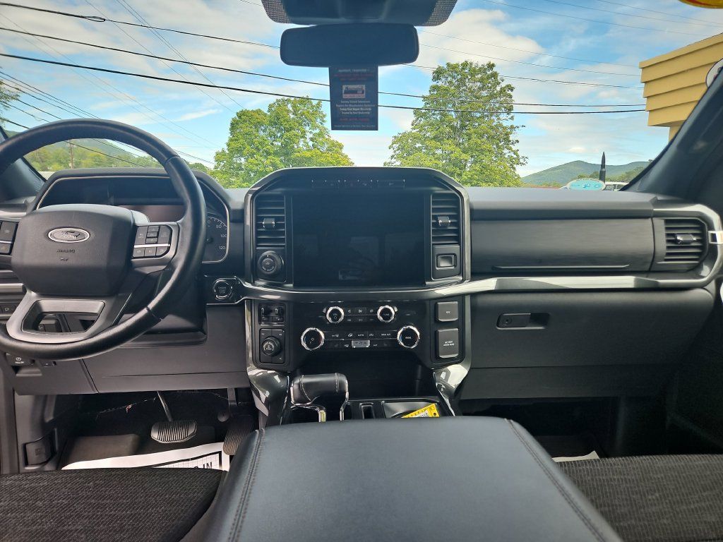 Used 2022 Ford F150 XLT w/ Equipment Group 302A High AWD/4WD image 18