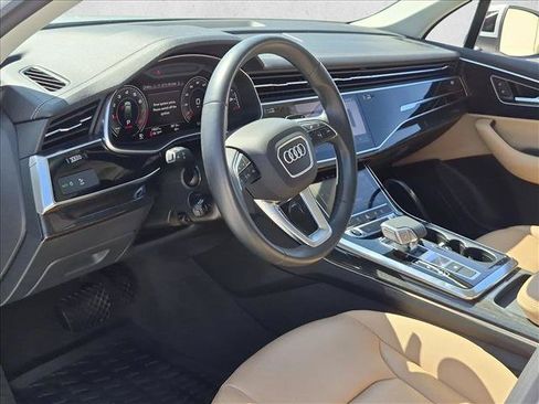 Used 2024 Audi Q7 2.0T Premium w/ Convenience Package AWD/4WD image 9
