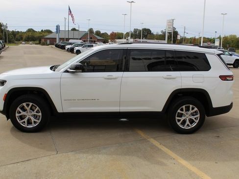 Used 2022 Jeep Grand Cherokee L Limited image 2