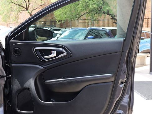 Used 2015 Chrysler 200 Limited w/ Spring Special Group FWD image 33