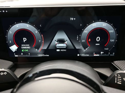 Used 2025 Nissan Kicks SR FWD image 27