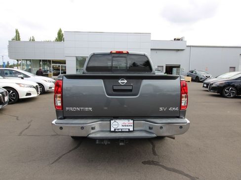 Used 2017 Nissan Frontier SV w/ SV Value Truck Package image 6