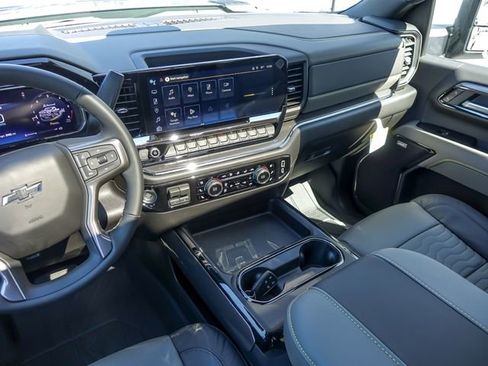 New 2026 Chevrolet Silverado 2500 ZR2 w/ LPO, Dark Essentials Package image 22