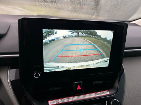 Certified 2025 Toyota Corolla LE image 24