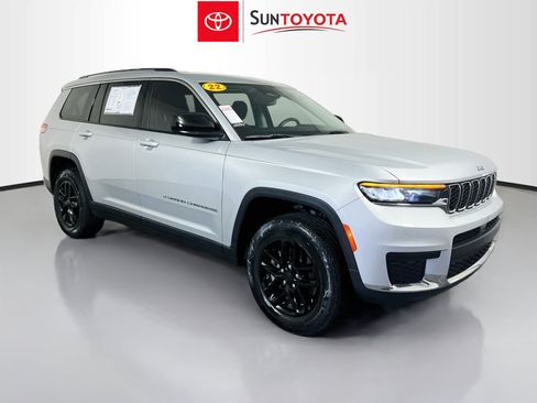 Used 2022 Jeep Grand Cherokee L Laredo w/ Luxury Tech Group I RWD image 1