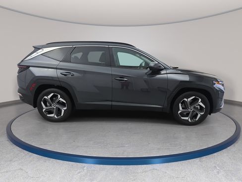 Used 2023 Hyundai Tucson SEL w/ Convenience Package FWD image 4