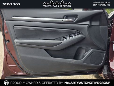 Used 2023 Nissan Altima 2.5 SL AWD/4WD image 14