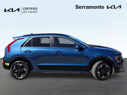 Certified 2023 Kia Niro Wind FWD image 3