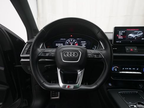 Used 2018 Audi SQ5 Premium Plus w/ S Sport Package AWD/4WD image 4