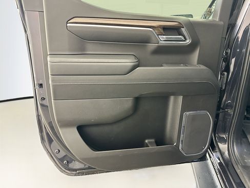 Used 2024 Chevrolet Silverado 1500 LT Trail Boss w/ Convenience Package II image 27